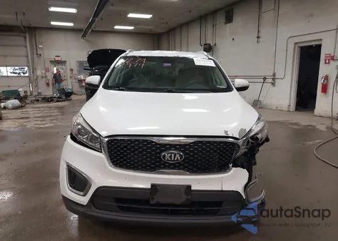2016 Kia Sorento 2.4L Lx из США, поврежденный, VIN 5XYPGDA39GG020035